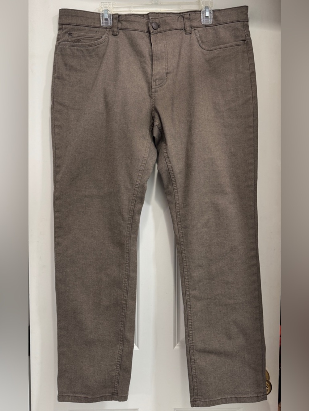 English Laundry Men's Straight Jeans in Brown